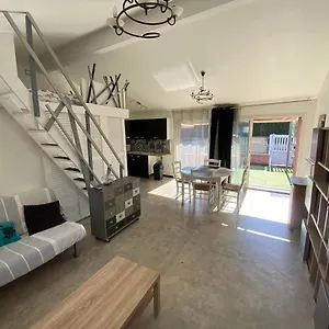  Appartement Grand à Louer Avec Terrasse France