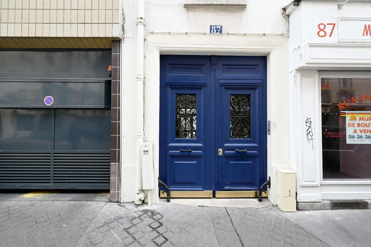 Modern Large Studio Apartment For 3 Paris